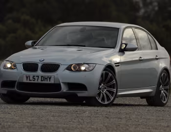 BMW M3 Sedan [UK-spec] (E90) '2007–08