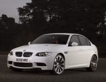 BMW M3 Sedan [UK-spec] (E90) '2007–08
