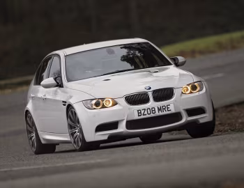 BMW M3 Sedan [UK-spec] (E90) '2007–08