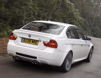 BMW M3 Sedan [UK-spec] (E90) '2007–08