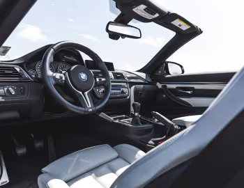 Interior 2015–17 BMW M4 Convertible [North America] (F83) '2014–17