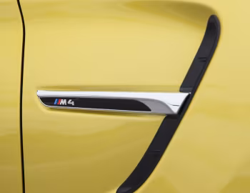 BMW M4 Coupé [UK-spec] (F82) '2014–17