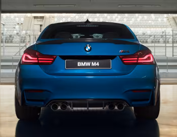 BMW M4 Coupé "Competition" [Russia] (F82) '2017