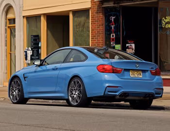 2017–18 BMW M4 Coupé Competition Package [North America] (F82) '2016–17