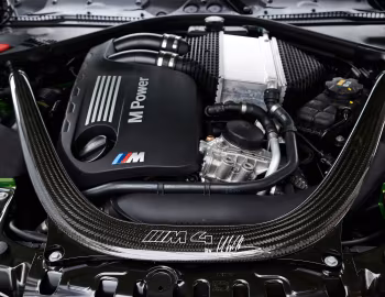 Bajo el capó BMW M4 Coupé M Performance Accessories [Worldwide] (F82) '2014–17