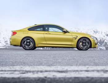 BMW M4 Coupé [UK-spec] (F82) '2014–17
