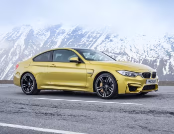 BMW M4 Coupé [UK-spec] (F82) '2014–17