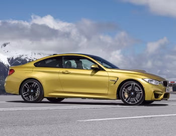 BMW M4 Coupé [UK-spec] (F82) '2014–17