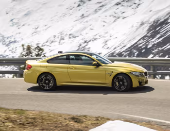 BMW M4 Coupé [UK-spec] (F82) '2014–17