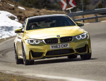 BMW M4 Coupé [UK-spec] (F82) '2014–17
