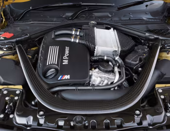 Bajo el capó BMW M4 Coupé [South Africa] (F82) '2014–17