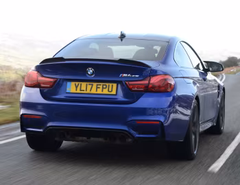 BMW M4 CS [UK-spec] (F82) '2017–20