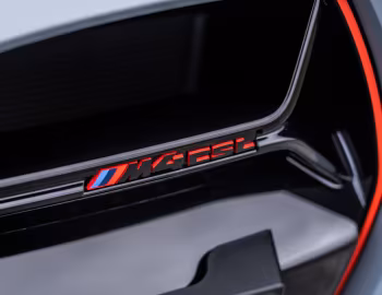 BMW M4 CSL [UK-spec] (G82) '2022–pr.