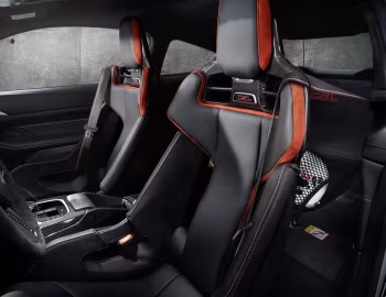 Интерьер BMW M4 CSL [Worldwide] (G82) '2022–н.в.