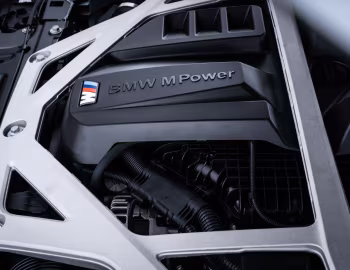 Under The Hood BMW M4 CSL [UK-spec] (G82) '2022–pr.