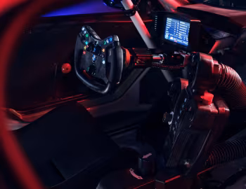 内饰 BMW M4 GT4 (G82) '2022–24