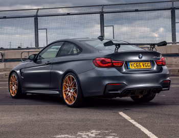 BMW M4 GTS [UK-spec] (F82) '2015–16