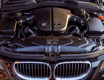 Bajo el capó BMW M5 [Australia] (E60) '03.2007–12.2009