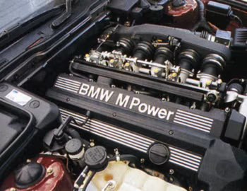 Bajo el capó BMW M5 [Australia] (E34) '1989–91