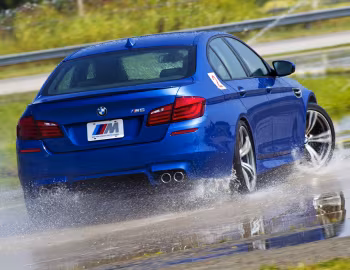2013 BMW M5 [North America] (F10) '03.2012–07.2013