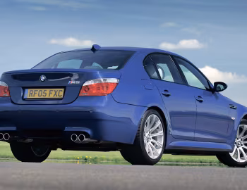 BMW M5 [UK-spec] (E60) '03.2005–03.2007