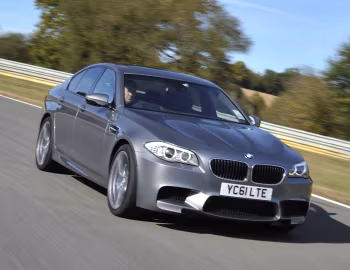 BMW M5 [UK-spec] (F10) '2011–13
