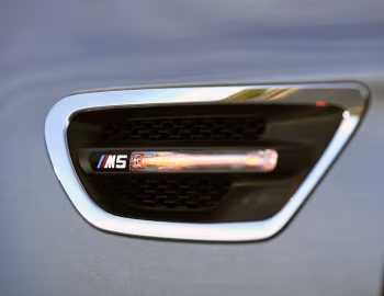 BMW M5 [UK-spec] (F10) '2011–13