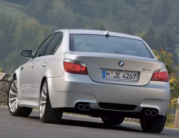 BMW M5 [Worldwide] (E60) '09.2004–03.2007