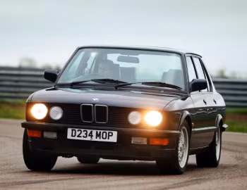BMW M5 [UK-spec] (E28) '03.1986–11.1987