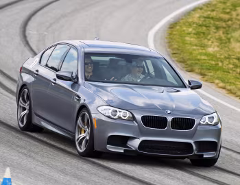 2013 BMW M5 [North America] (F10) '03.2012–07.2013