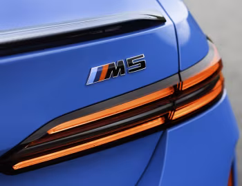 BMW M5 [UK-spec] (G90) '2024–pr.