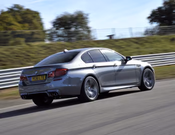 BMW M5 [UK-spec] (F10) '2011–13