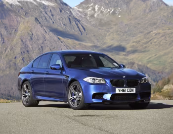 BMW M5 [UK-spec] (F10) '2011–13