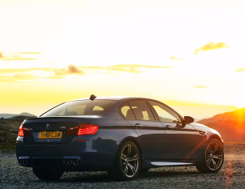 BMW M5 [UK-spec] (F10) '2011–13