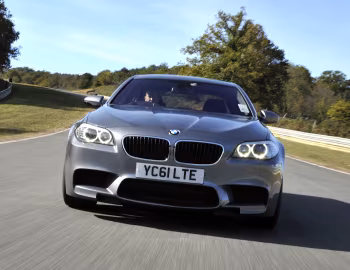 BMW M5 [UK-spec] (F10) '2011–13