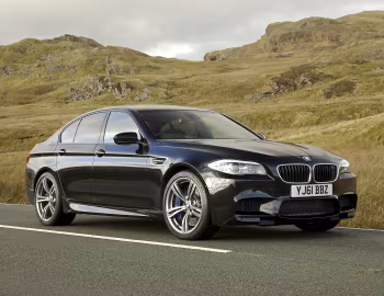 BMW M5 [UK-spec] (F10) '2011–13