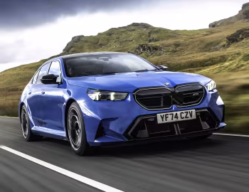 BMW M5 [UK-spec] (G90) '2024–pr.