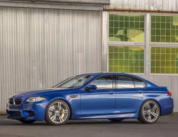 2014–16 BMW M5 [North America] (F10) '07.2013–10.2016