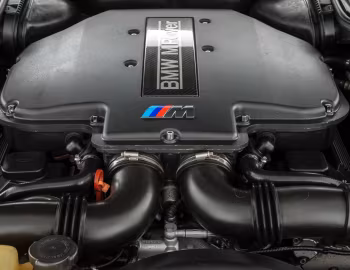 Under The Hood BMW M5 [UK-spec] (E39) '09.2000–06.2003