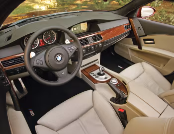 Интерьер 2006–09 BMW M5 [North America] (E60) '09.2005–12.2009