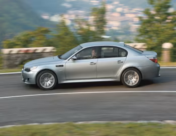 BMW M5 [Worldwide] (E60) '09.2004–03.2007