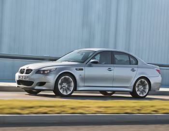BMW M5 [Worldwide] (E60) '09.2004–03.2007