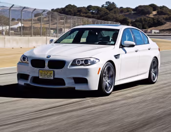2013 BMW M5 [North America] (F10) '03.2012–07.2013