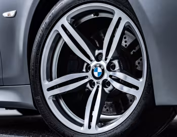 BMW M5 [UK-spec] (E60) '03.2007–12.2009