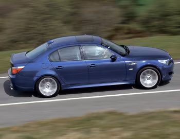 BMW M5 [UK-spec] (E60) '03.2005–03.2007