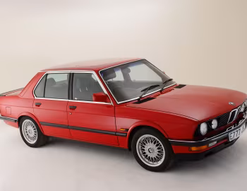 BMW M5 [UK-spec] (E28) '03.1986–11.1987
