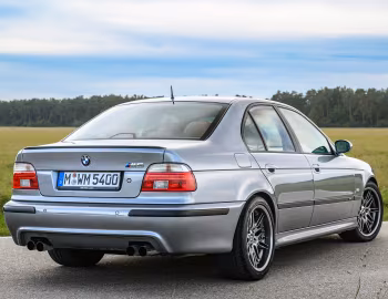 BMW M5 [Worldwide] (E39) '09.2000–06.2003