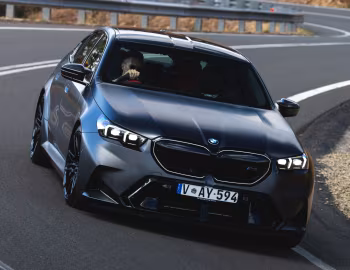 BMW M5 [Australia] (G90) '2024–pr.