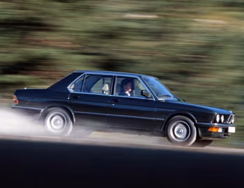 BMW M5 [Worldwide] (E28) '10.1984–09.1987