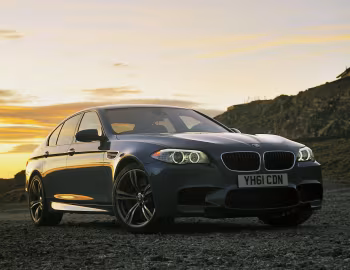BMW M5 [UK-spec] (F10) '2011–13